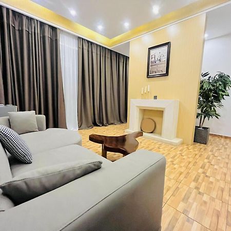 H&H Hotel Kinşasa Dış mekan fotoğraf