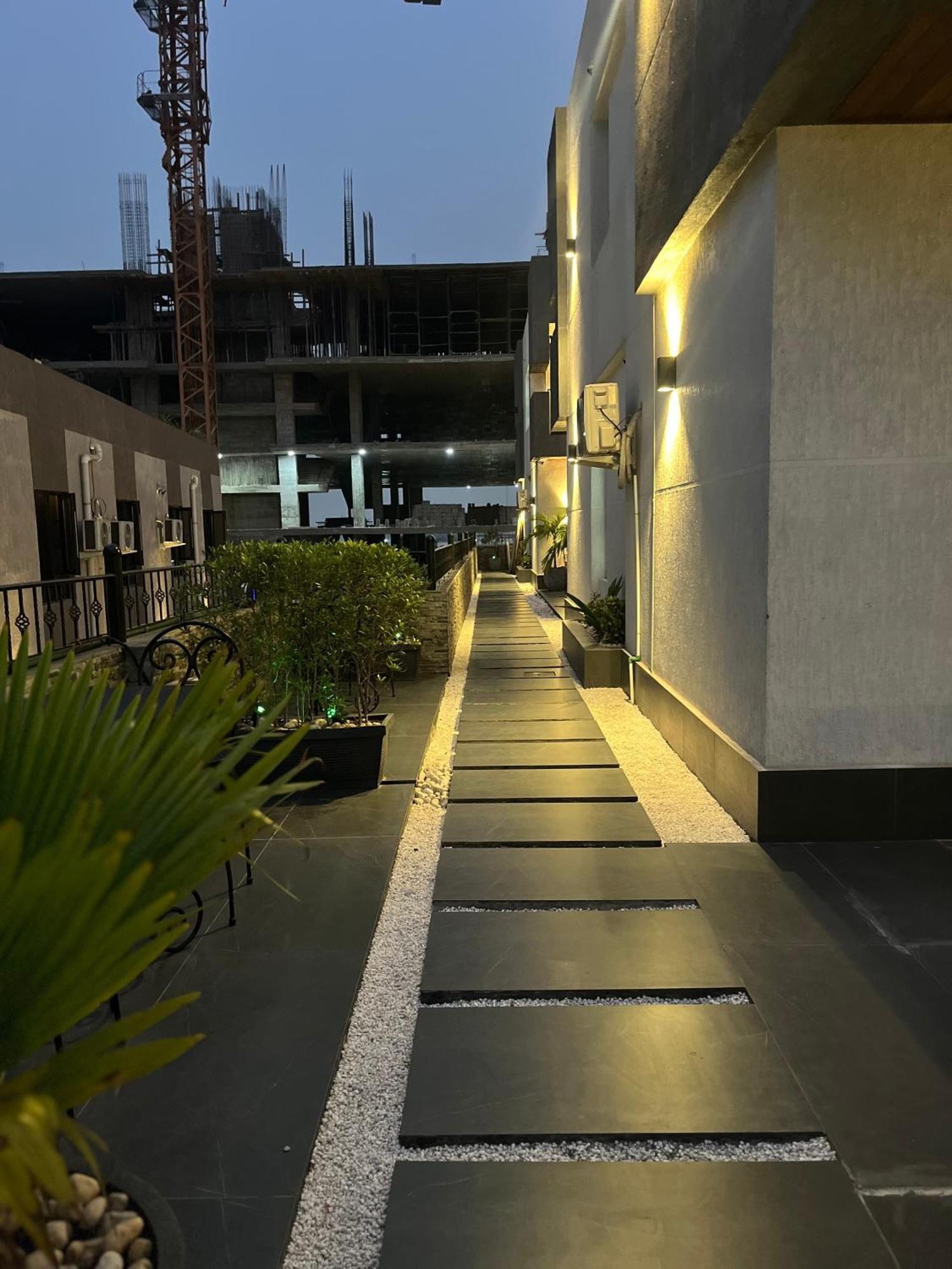 H&H Hotel Kinşasa Dış mekan fotoğraf